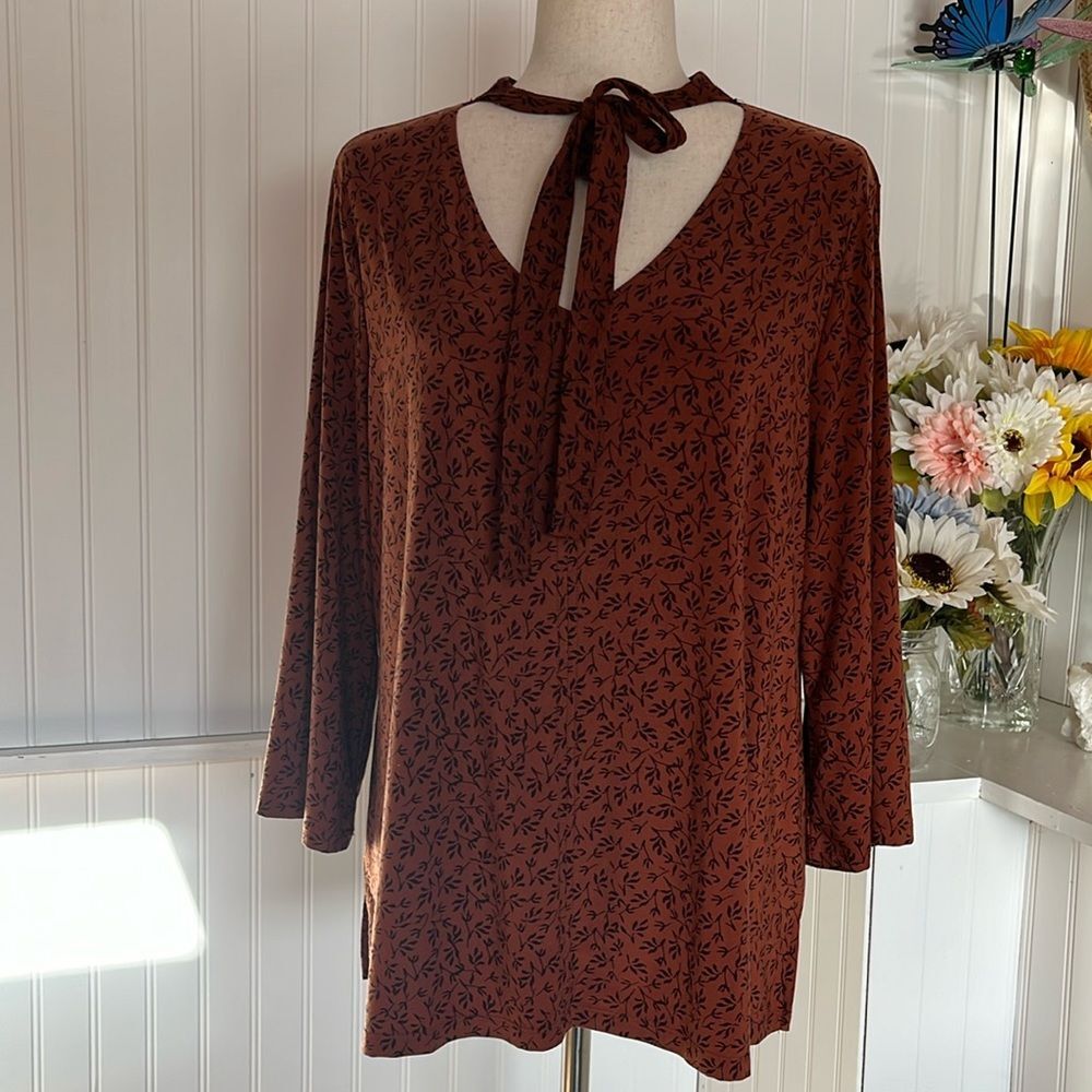 Style & Co Rust Brown V-Neck Blouse with Tie Collar Leaf Print Long Sleeve Top